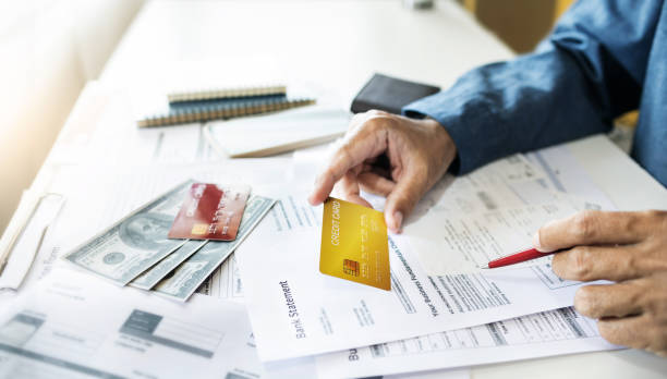 Cómo consolidar deudas de tarjetas de crédito: Brío